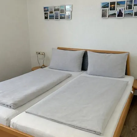Haus Sieben 1 Roonstrasse 3 Апартаменты *